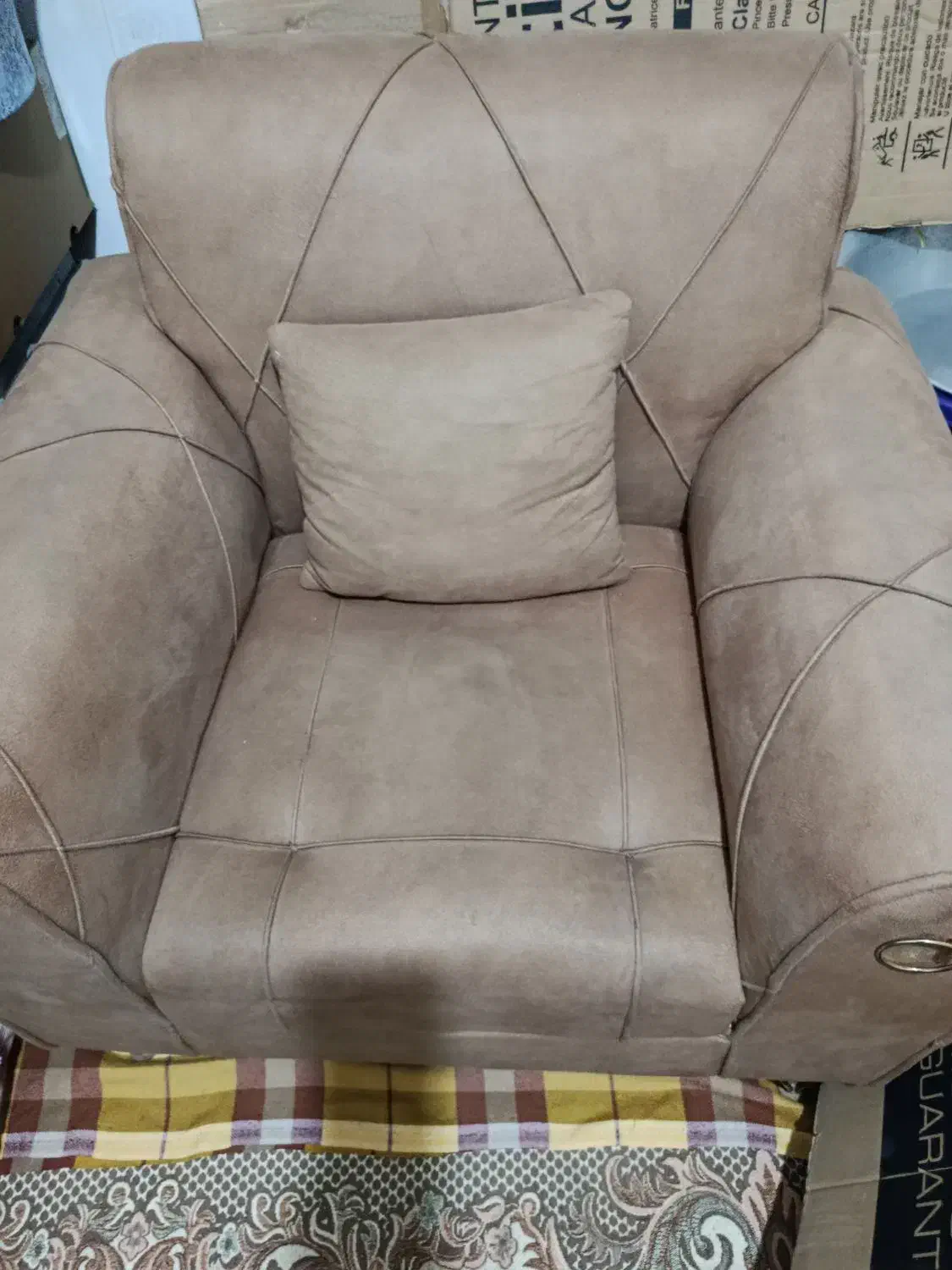 مبل راحتی ۷ نفره تمیز|مبلمان خانگی و میز عسلی|قرچک, فردیس|دیوار