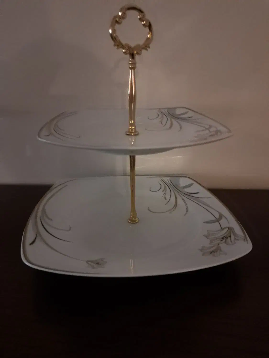 شیرینی خوری چیتی دو طبقه|ظروف سرو و پذیرایی|تهران, هروی|دیوار