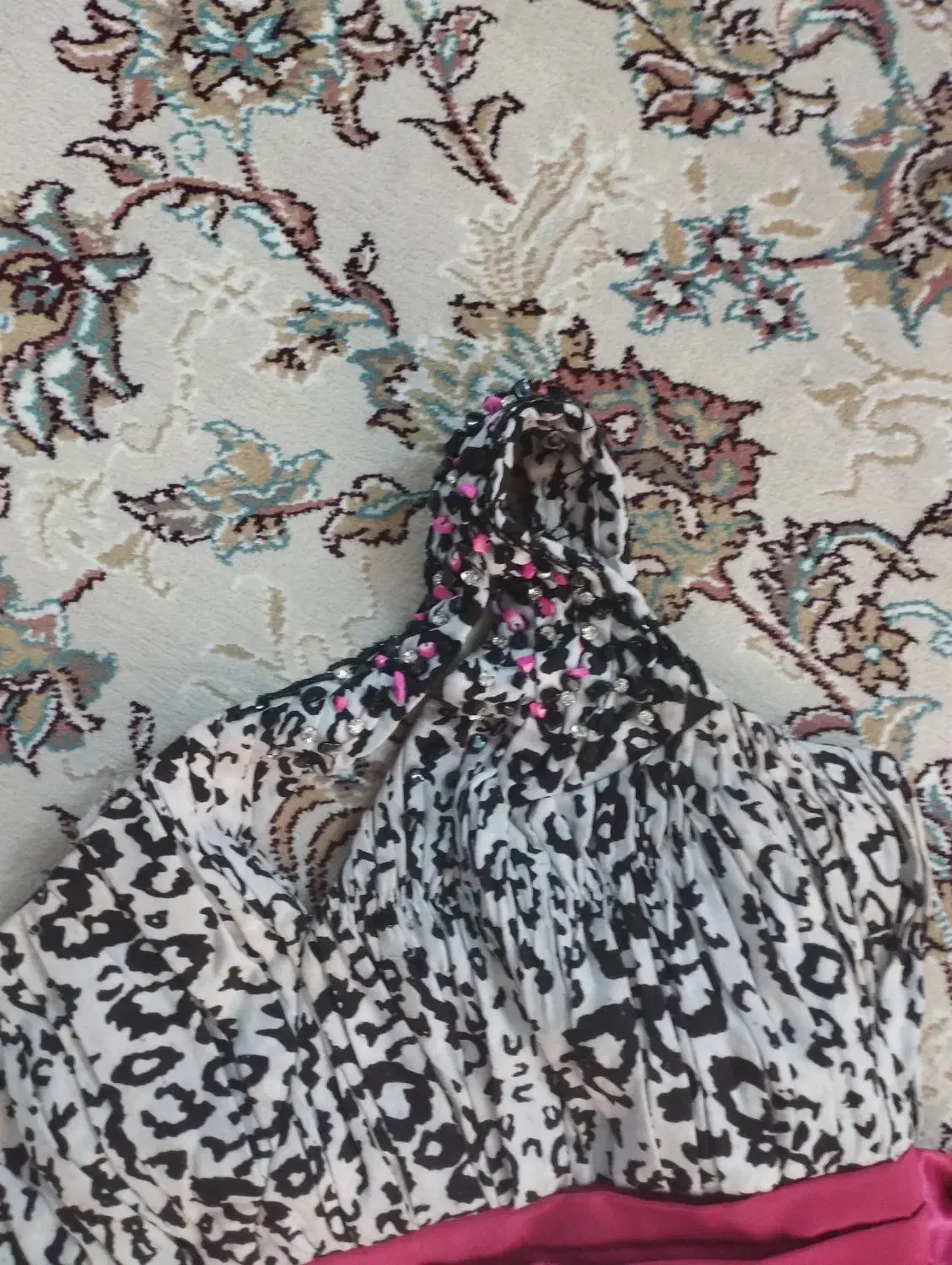 پیراهن مجلسی سنگ دوزی شده|لباس|کاشان, امیرکبیر|دیوار