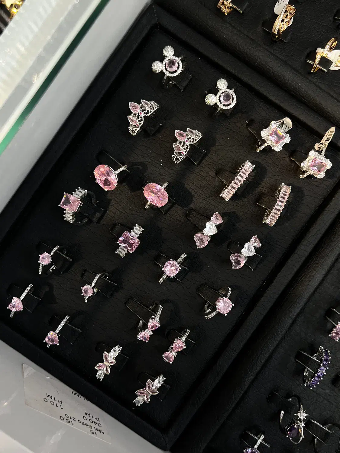 انگشتر صورتی ترند فریسایز واسه هر دست|بدلیجات|خمینیشهر, |دیوار