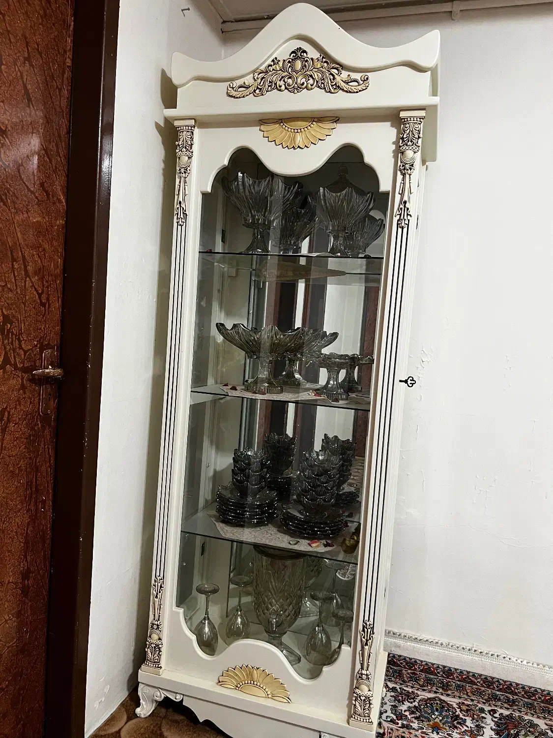 بوفه چوبی|بوفه، ویترین، کنسول|اصفهان, قهجاورستان|دیوار