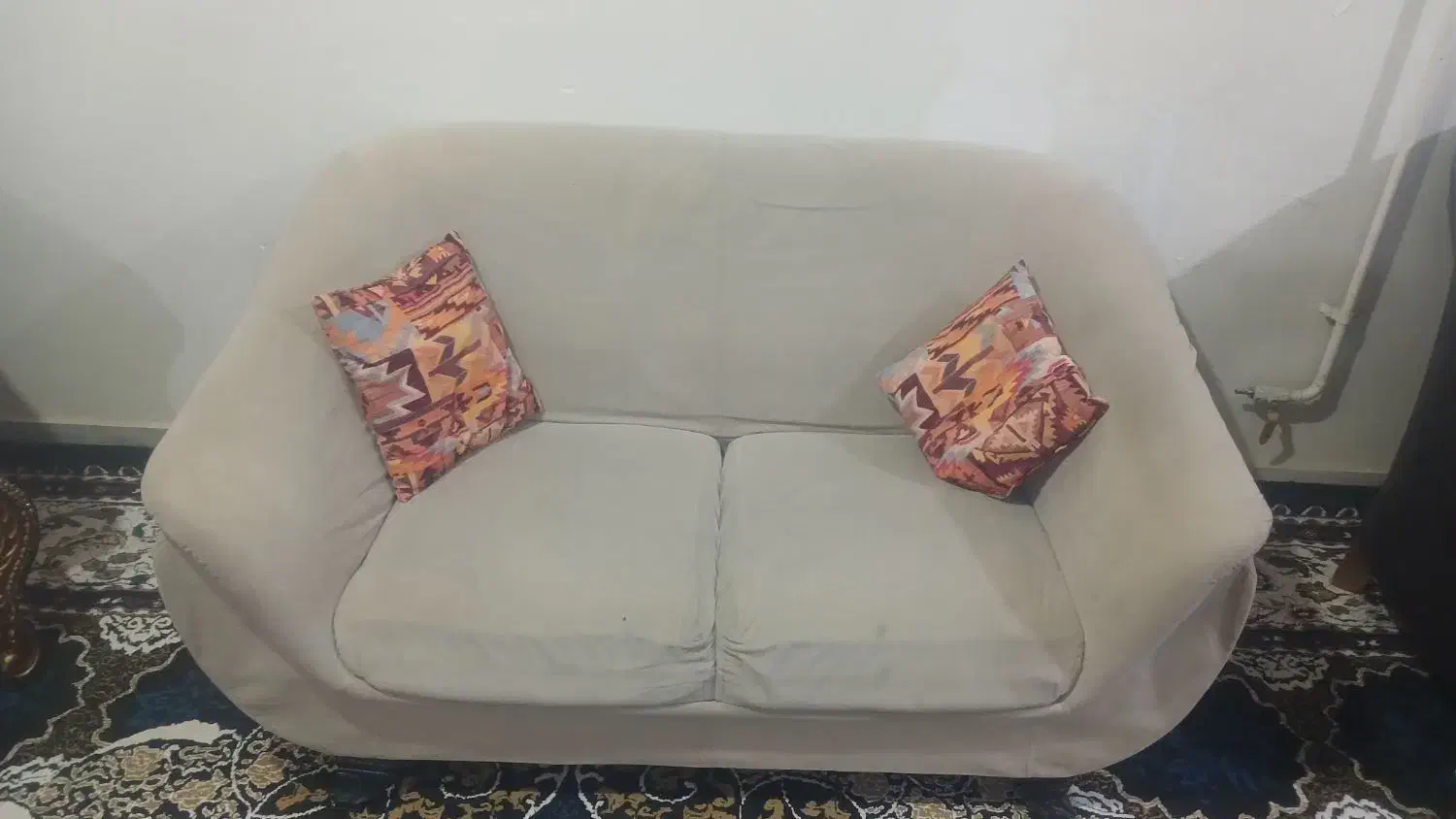 مبل ۴ نفره خوش دست و سبک|مبلمان خانگی و میز عسلی|الوند, |دیوار