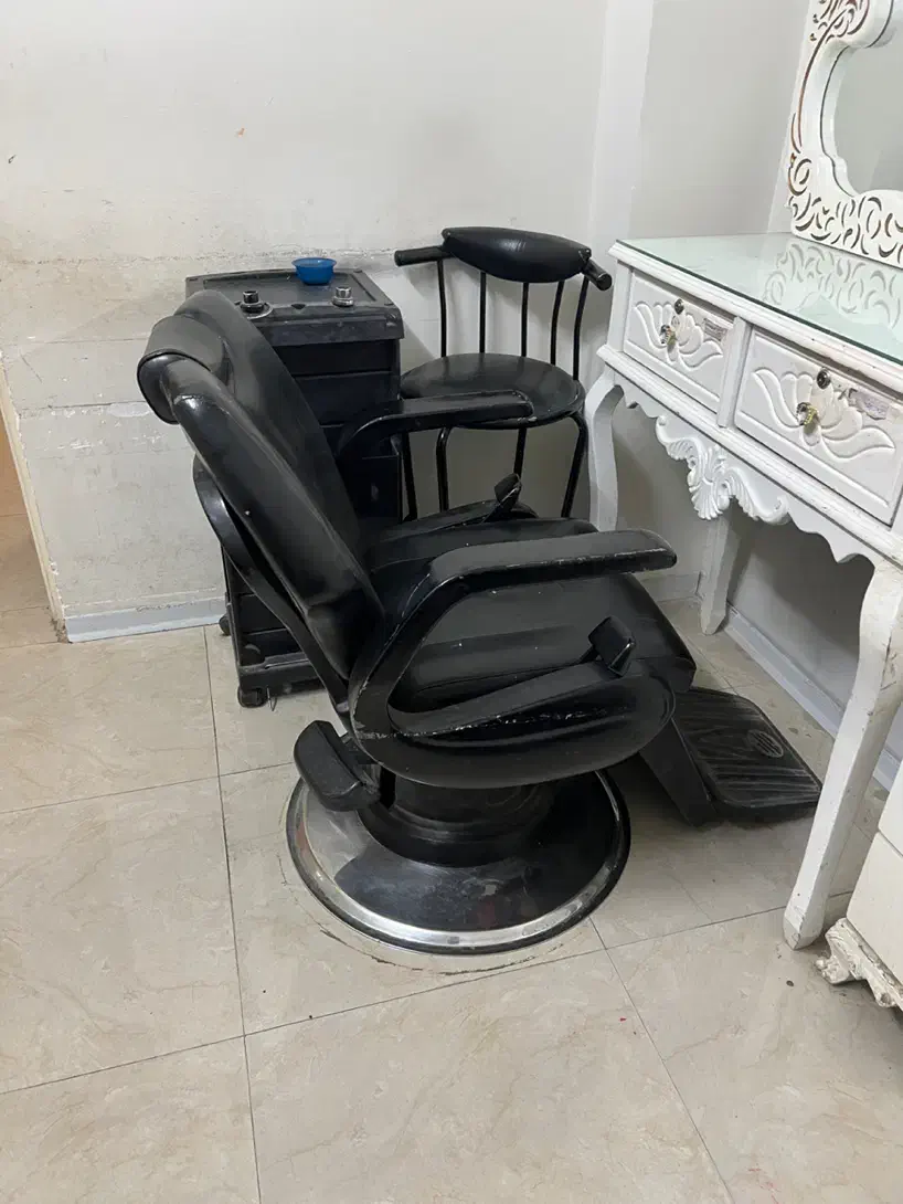 صندلی وی ای پی|آرایشگاه و سالنهای زیبایی|مشهد, ایثار|دیوار