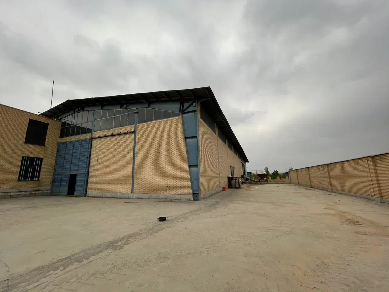 اجاره سوله اجاره کارخانه شهرک صنعتی اشراق|اجارهٔ دفتر صنعتی، کشاورزی، تجاری|زنجان, |دیوار