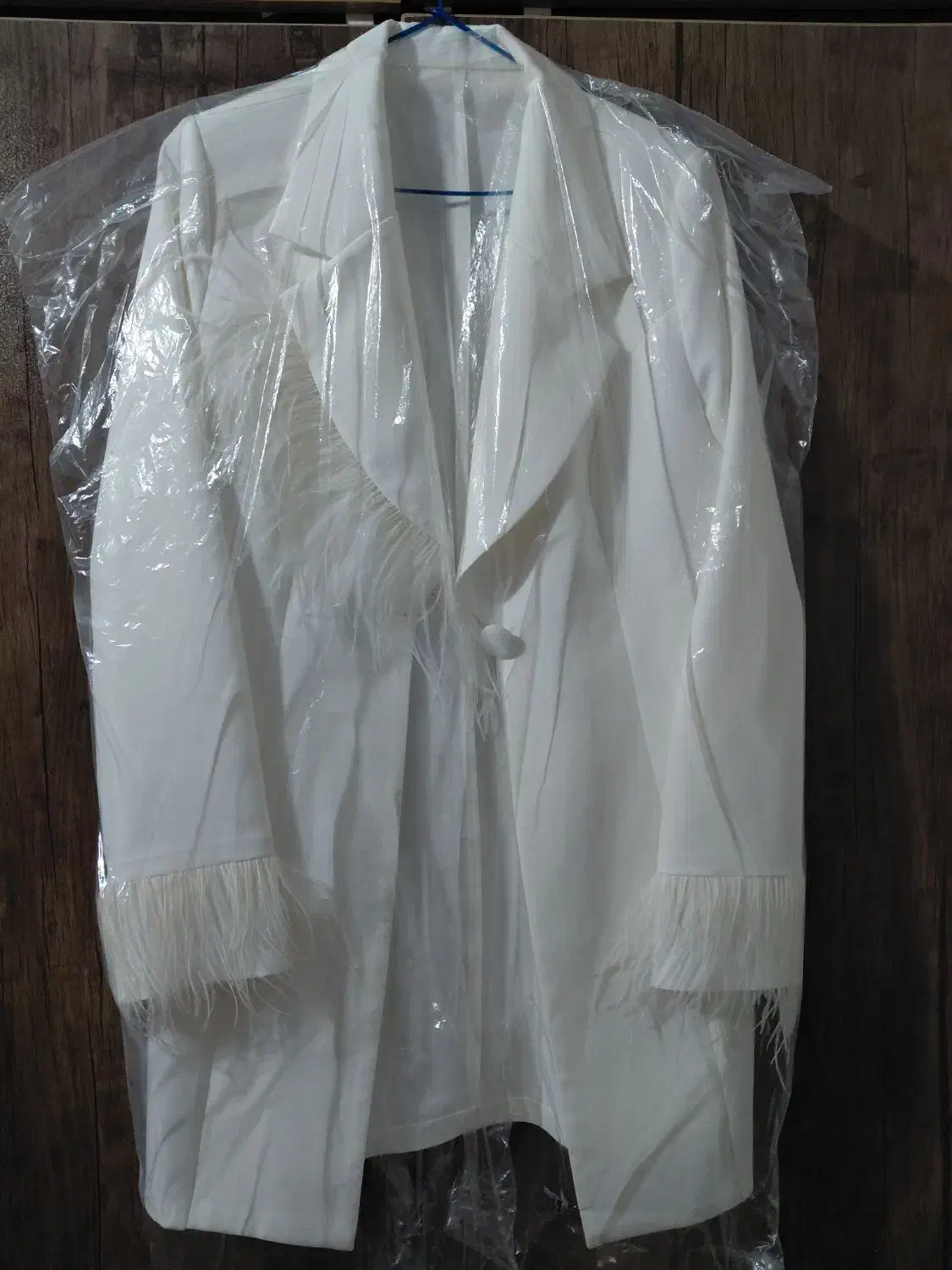 کت تک|لباس|صحنه, |دیوار