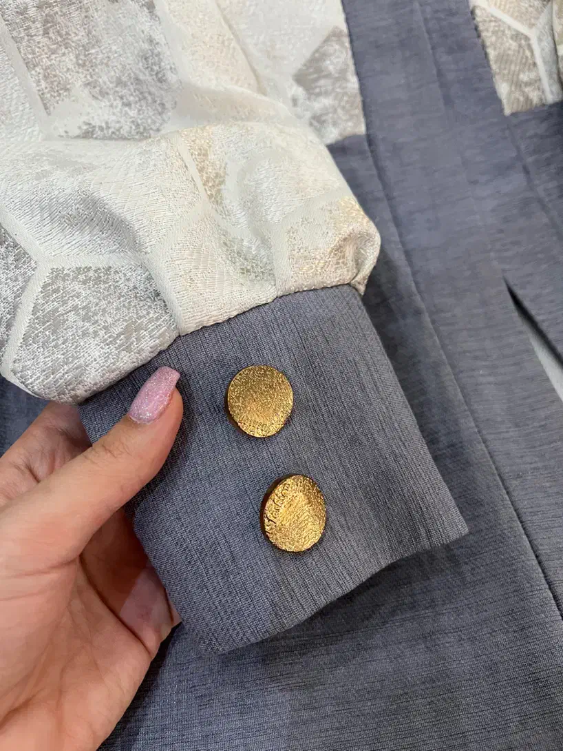 مانتو مزونی|لباس|پردیس, فاز ۳|دیوار