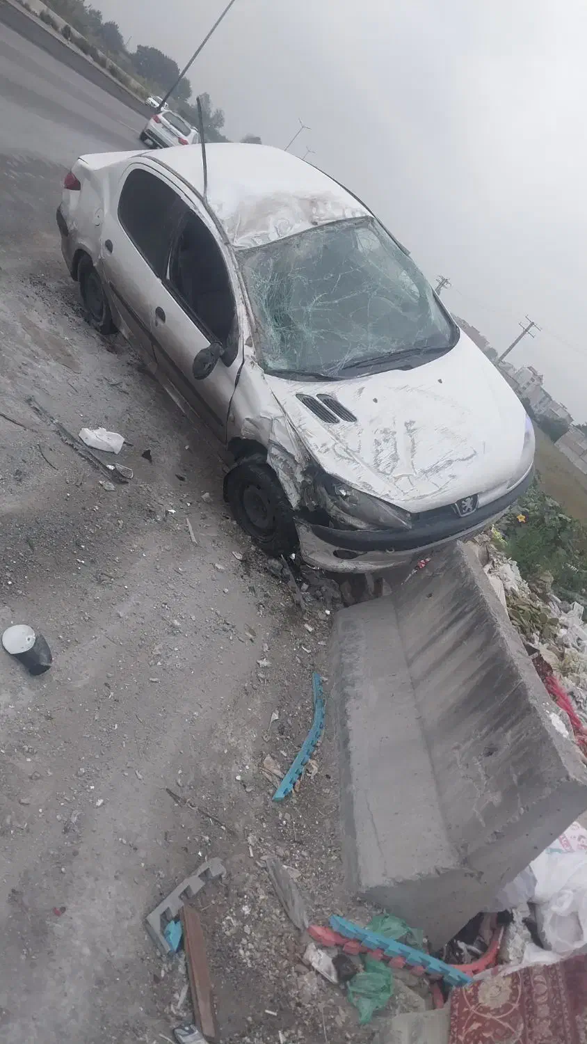 ۲۰۶ v8 مدل ۹۰ تصادفی|خودرو سواری و وانت|ساری, |دیوار