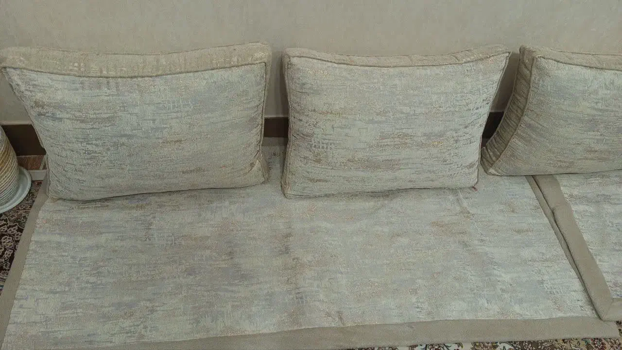 روپشتی و کناره نو نو|پشتی|نجف‌آباد, یزدانشهر|دیوار