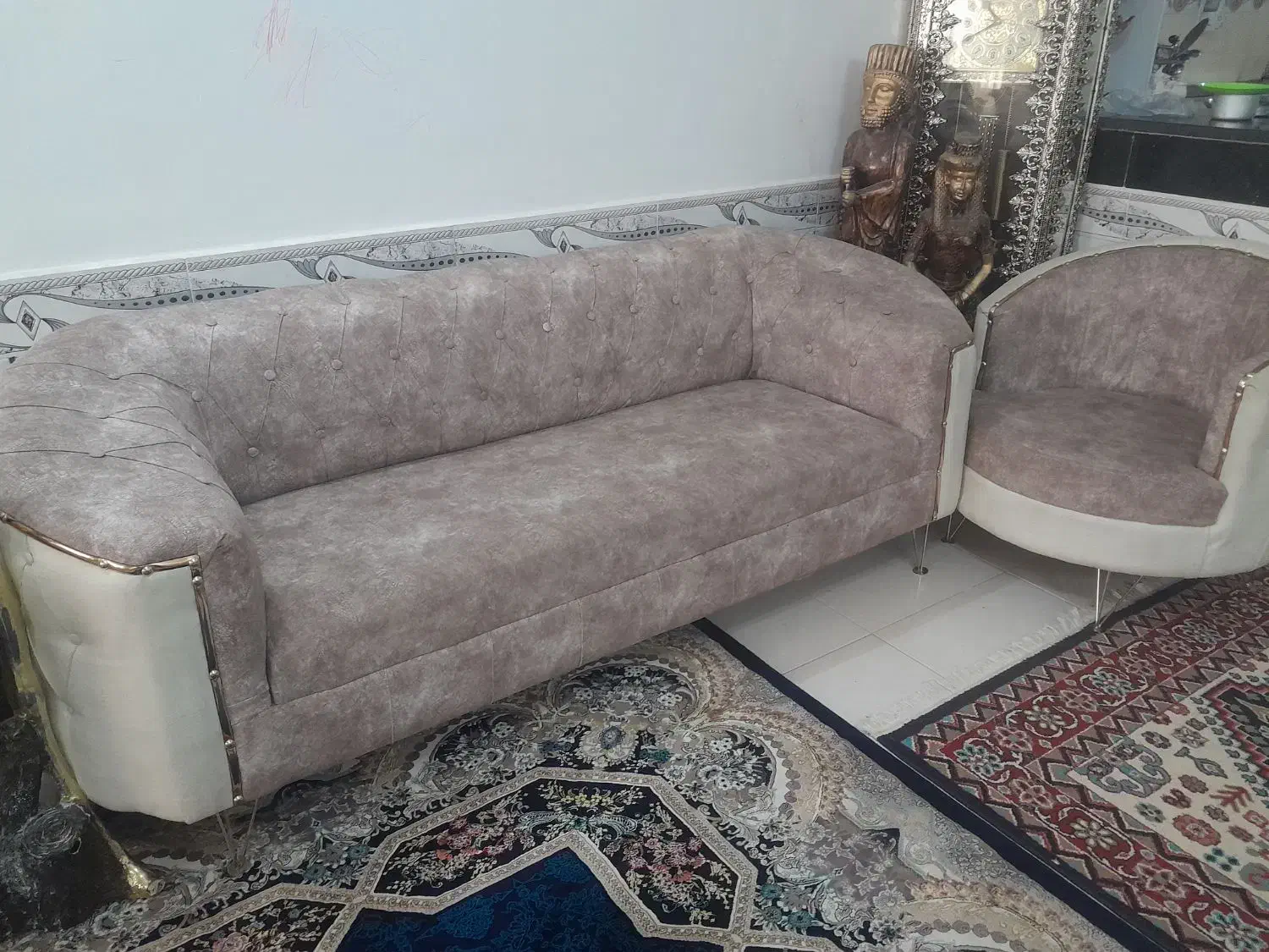 مبل هشت نفره چستر|مبلمان خانگی و میز عسلی|تربت‌حیدریه, فتح المبین|دیوار