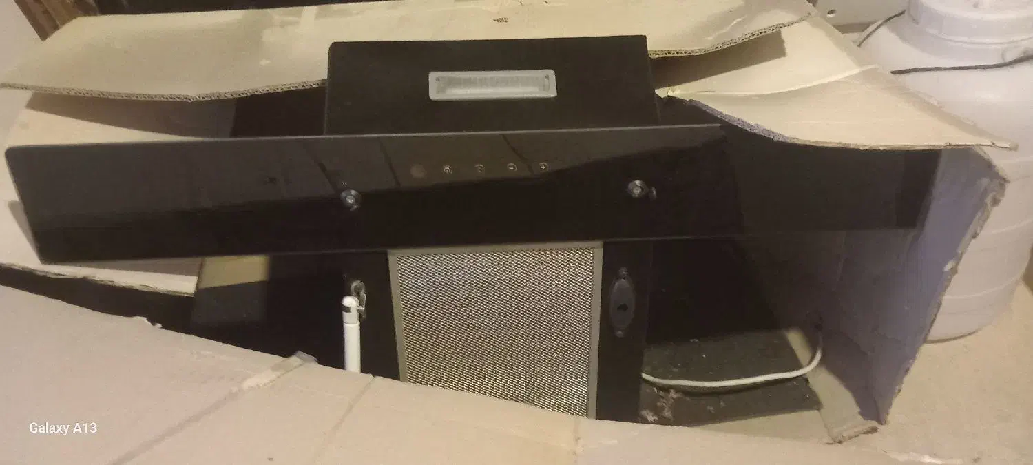 هود ءشپزخانه نو نو اصلا کار نکرده|هود|بازرگان, |دیوار