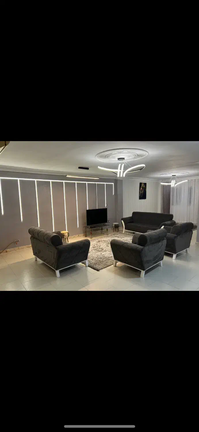 اجاره ویلا لوکس و مدرن(۳ اتاق خواب) (بسیار پاکیزه)|اجارهٔ کوتاه‌مدت ویلا و باغ|رشت, شکار اسطلخ|دیوار