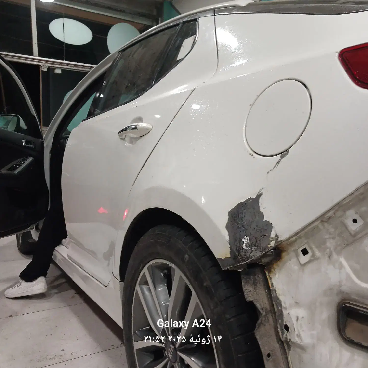 به یک نقاش خودرو حرفیه ای نیازمندیم|استخدام صنعتی، فنی، مهندسی|آمل, |دیوار