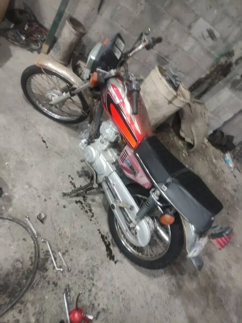 موتور 5سال هیچکس سوار نشده|موتورسیکلت|بندر کنگان, |دیوار