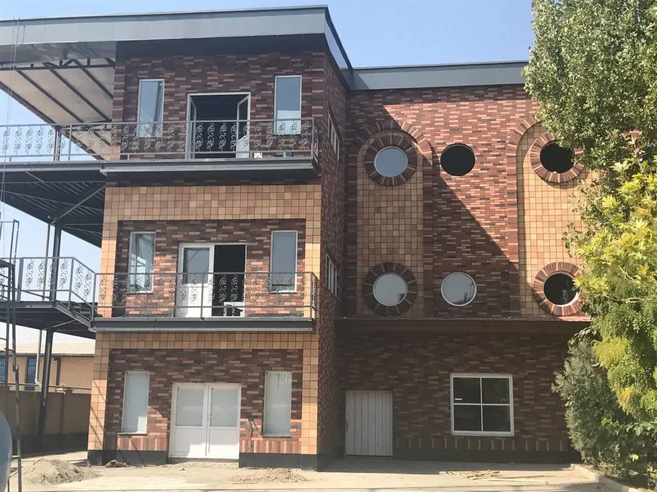 پیمانکاری کلی و جزئی ویلا و ساختمان|خدمات پیشه و مهارت|رودسر, |دیوار