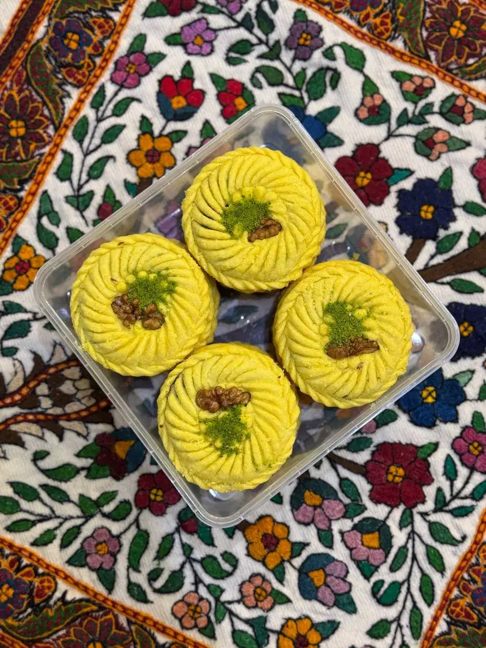 یک نفر نیروی کار خانم|استخدام خدمات فروشگاه و رستوران|کرمان, |دیوار