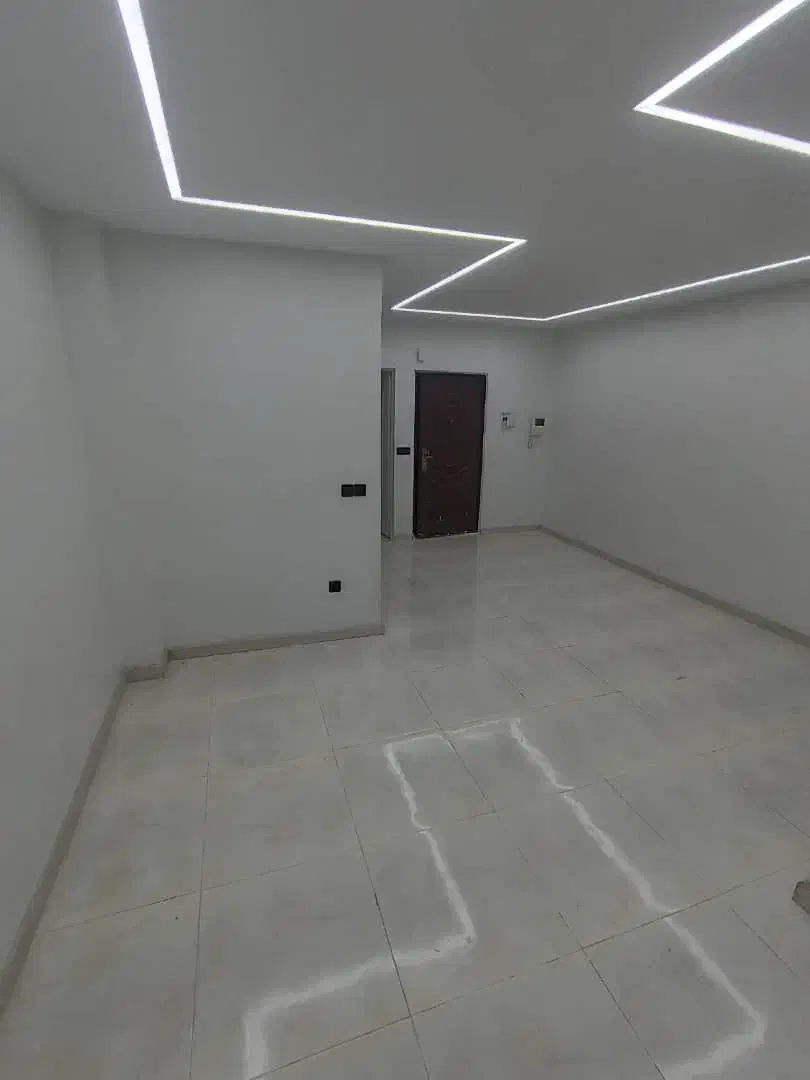 ۵۵متر/غربی ها/فول امکانات/عادل و طاهری