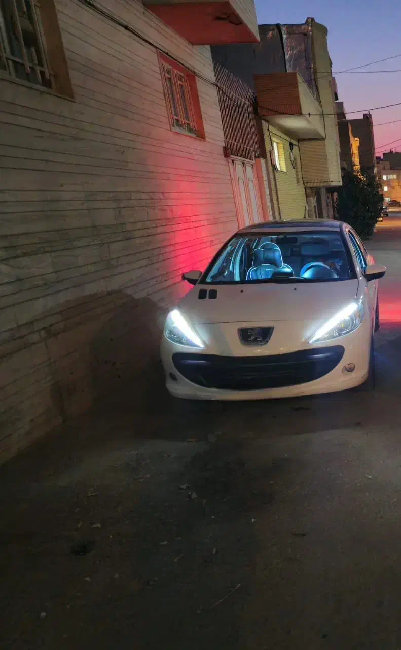 207 پاناروما دنده ای|خودرو سواری و وانت|جهرم, |دیوار