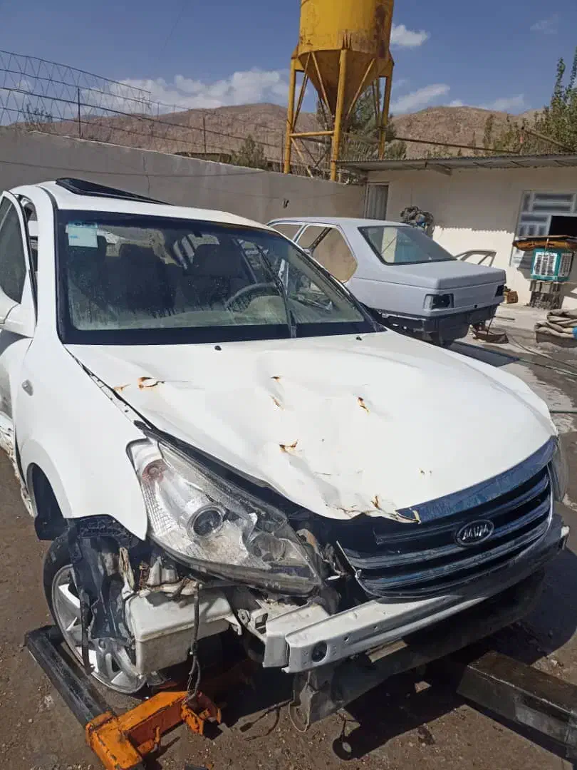 ام‌وی‌ام 550 اتوماتیک، مدل ۱۳۹۵تصادفی|خودرو سواری و وانت|شیراز, شهرک امیر کبیر|دیوار