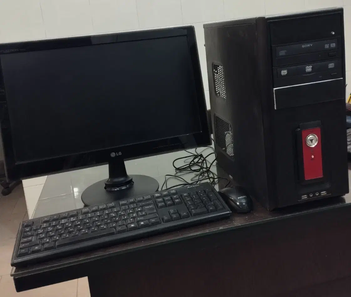 کیس با مانیتور ۲۲ اینچ|رایانه رومیزی|کاشان, امیرکبیر|دیوار