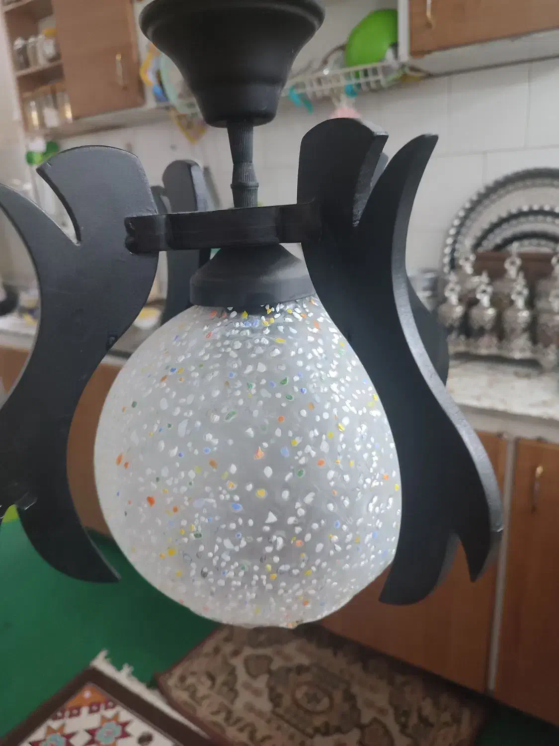 لوستر کاملا سالم ونو|لوستر و چراغ آویز|اصفهان, خانه اصفهان|دیوار