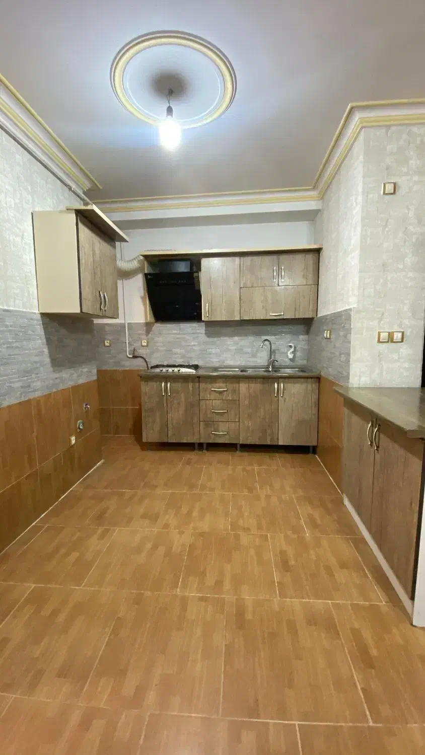 فروش واحد60متری2خواب تمیز سنددار/ دباغیان بر اصلی|فروش آپارتمان|رشت, دباغیان|دیوار