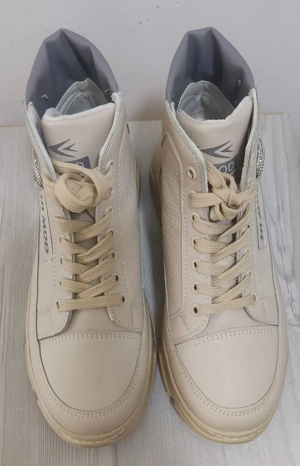 پوتین زنانه|کیف، کفش، کمربند|قروه, |دیوار