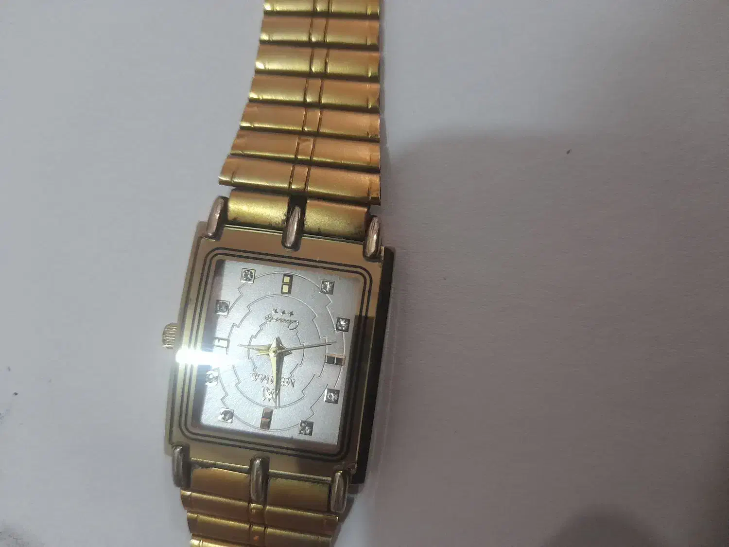 سا.عت.|ساعت|سراوان, |دیوار