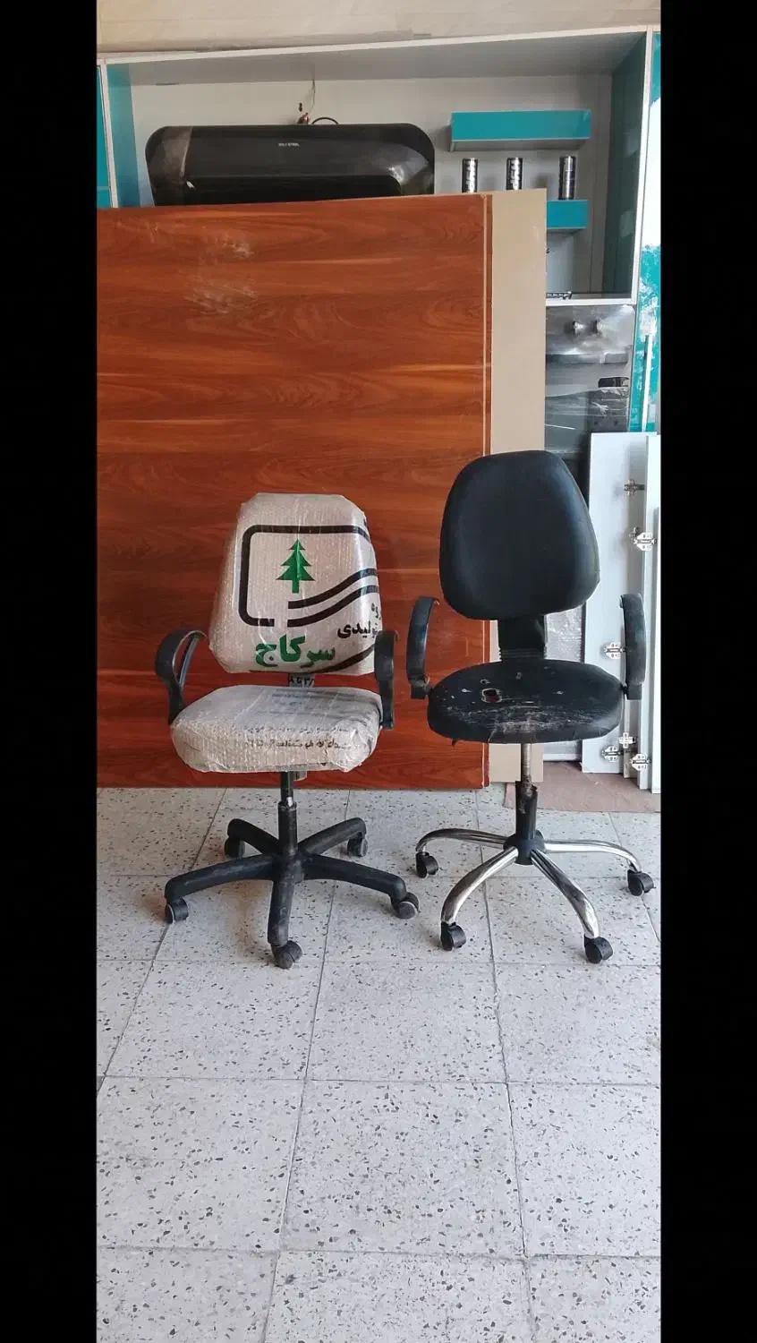 صندلی|دفتر کار|بروجرد, |دیوار