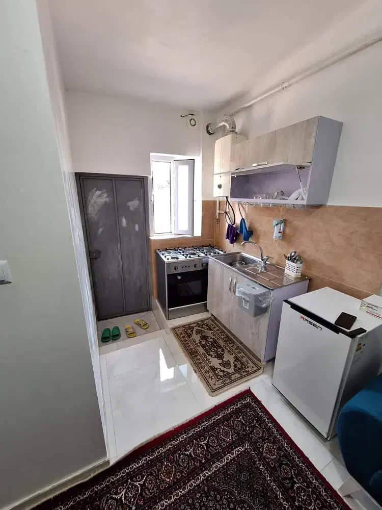 اجاره سوییت  باپارکینگ|اجارهٔ کوتاه‌مدت آپارتمان و سوئیت|رشت, کوی عرفان|دیوار