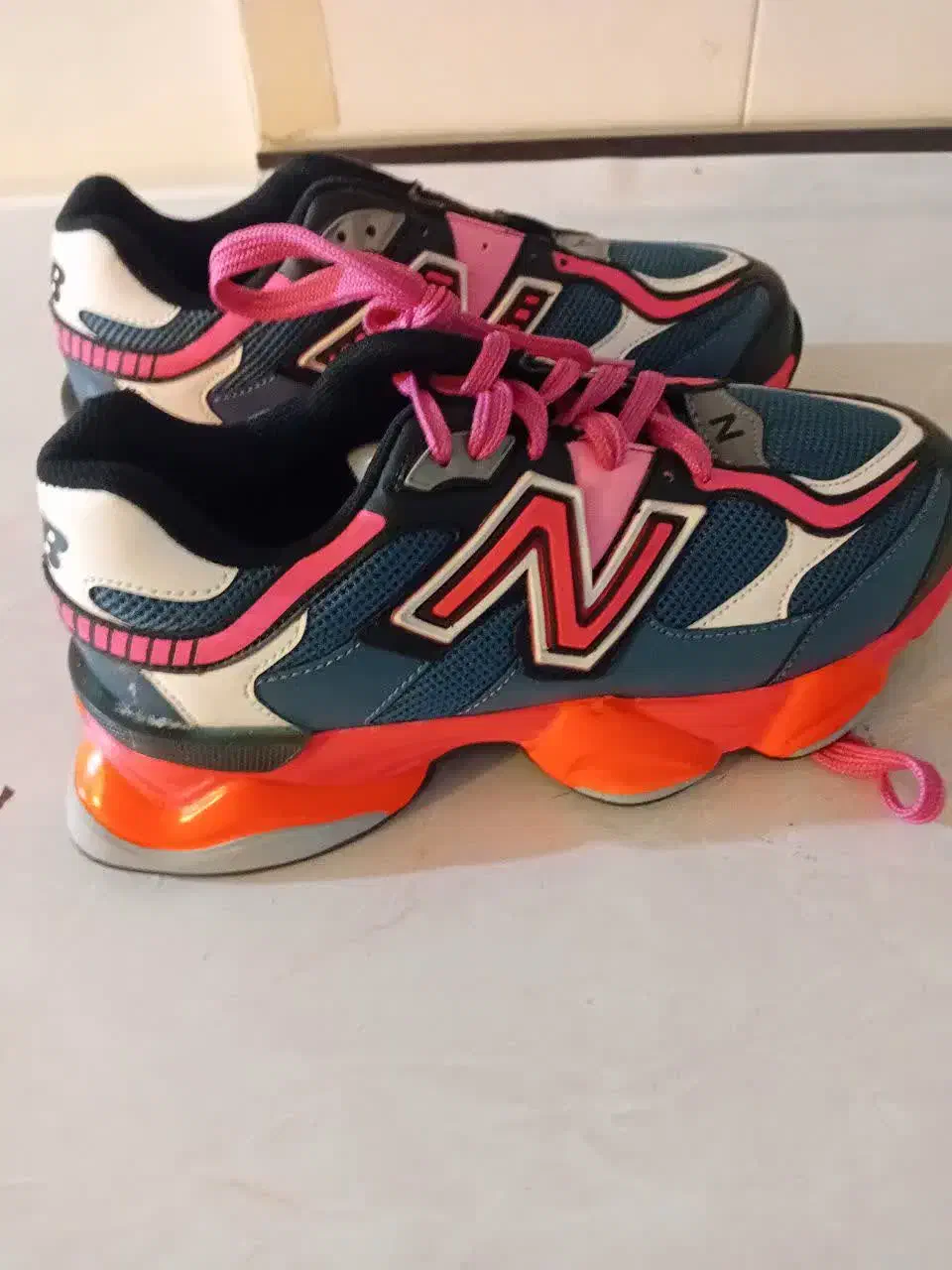 کتونی نو|کیف، کفش، کمربند|محمدشهر, شهرک پیام (مهرالبرز)|دیوار