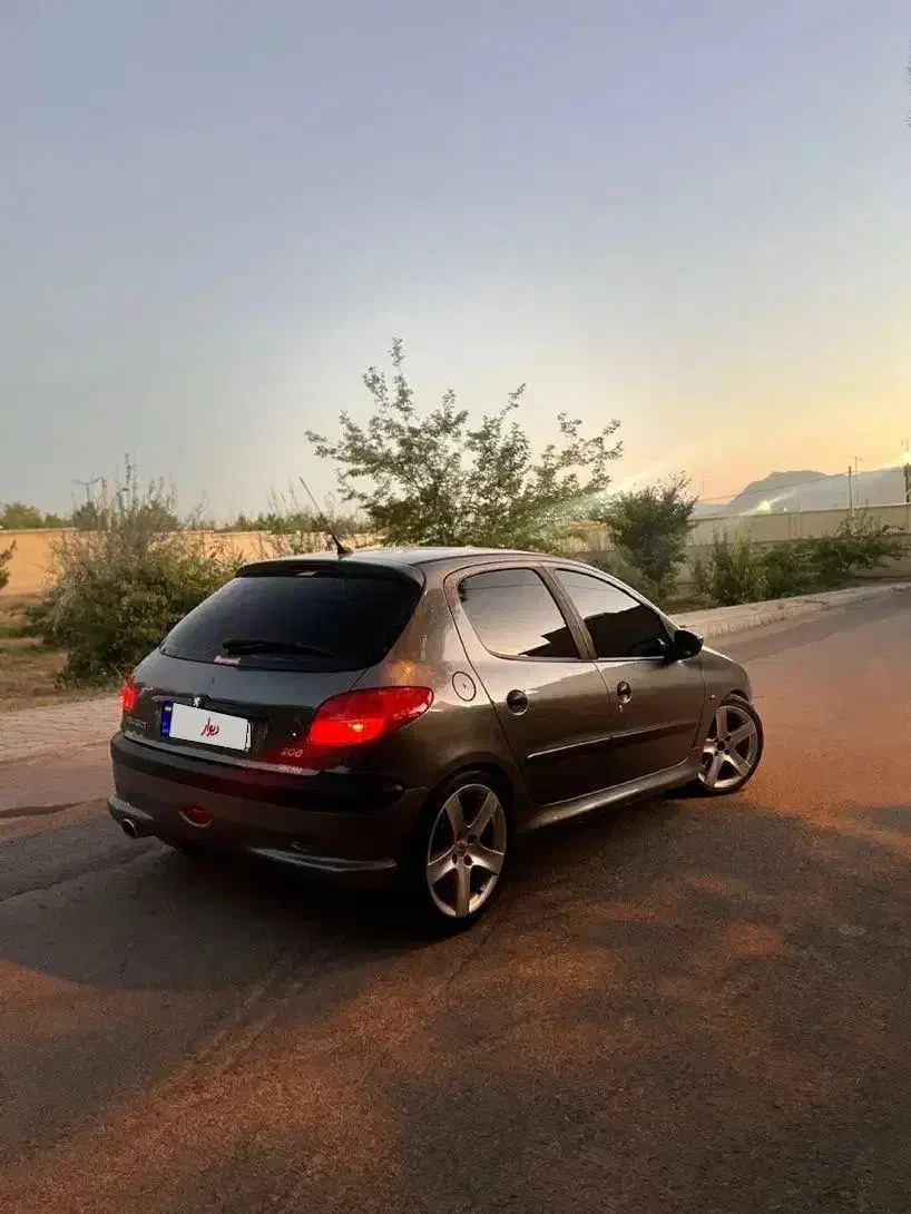 پژو ۲۰۶ تیپ ۵|خودرو سواری و وانت|اصفهان, خواجو|دیوار