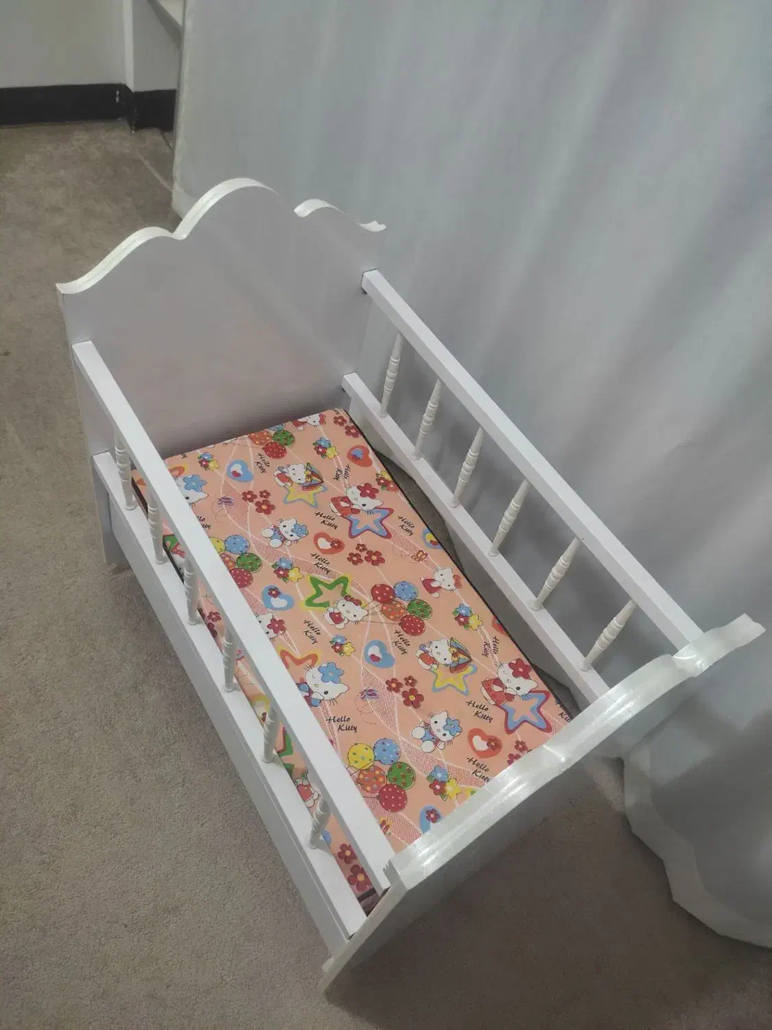 تخت کودک|تخت و سرویس خواب|آشخانه, |دیوار