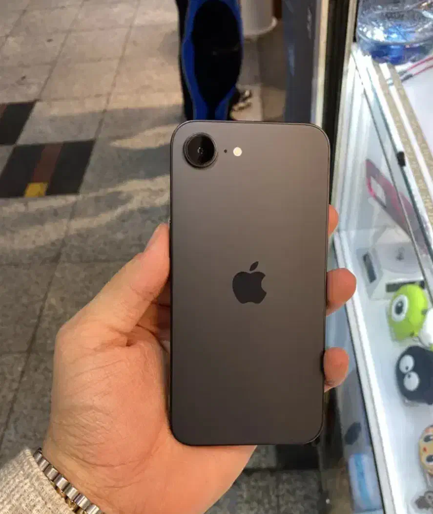 ایفون ۱۶e|موبایل|تهران, تولید دارو|دیوار