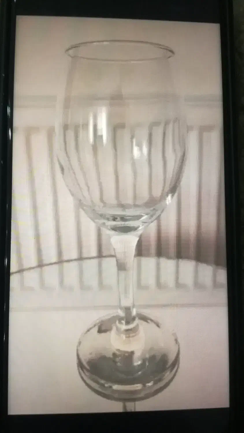 لیوان پایه دار|کلکسیون اشیاء عتیقه|سنندج, |دیوار