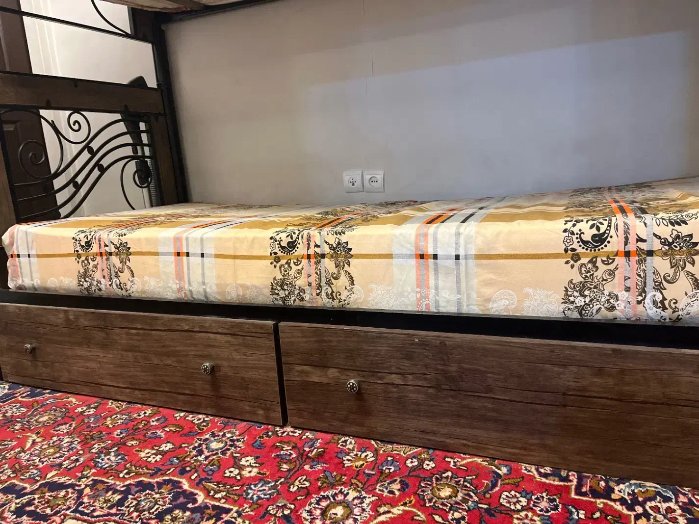 تخت دونفر با تشک طبی وکشو زیر|تخت و سرویس خواب|تهران, امیریه|دیوار