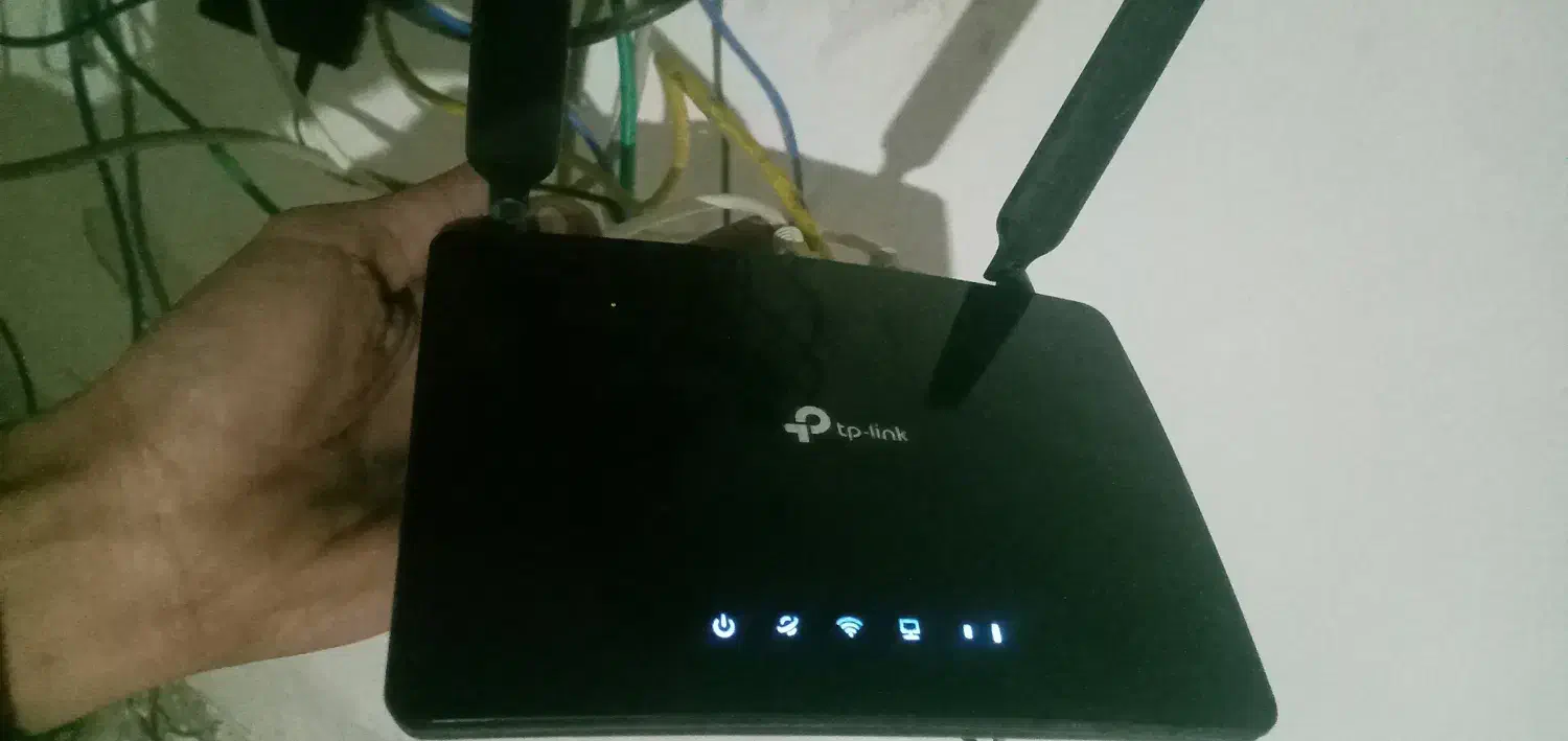 مودم سیمکارتی تی پی لینک آنلاک همجاانتن میده|مودم و تجهیزات شبکه|مشهد, کوی راد|دیوار