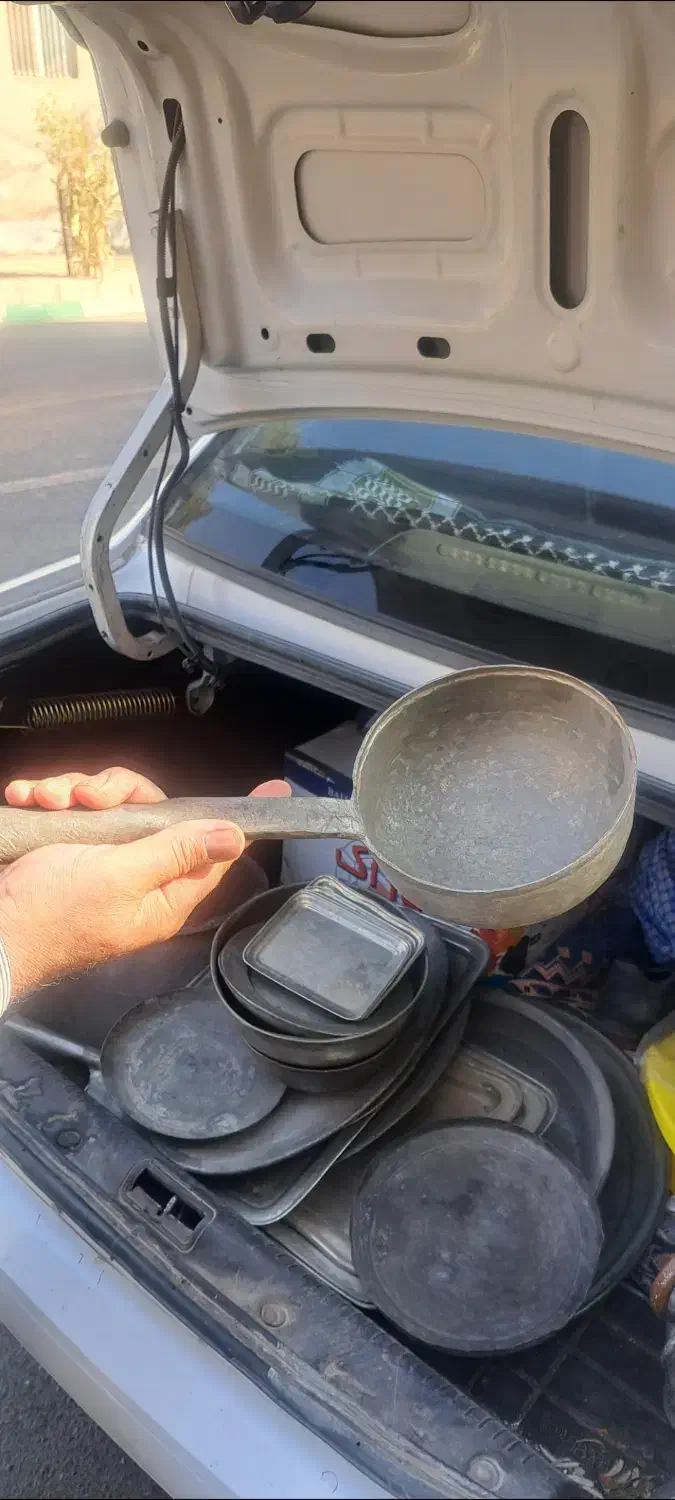 ظروف مسی قاجار|کلکسیون اشیاء عتیقه|پیشوا, |دیوار