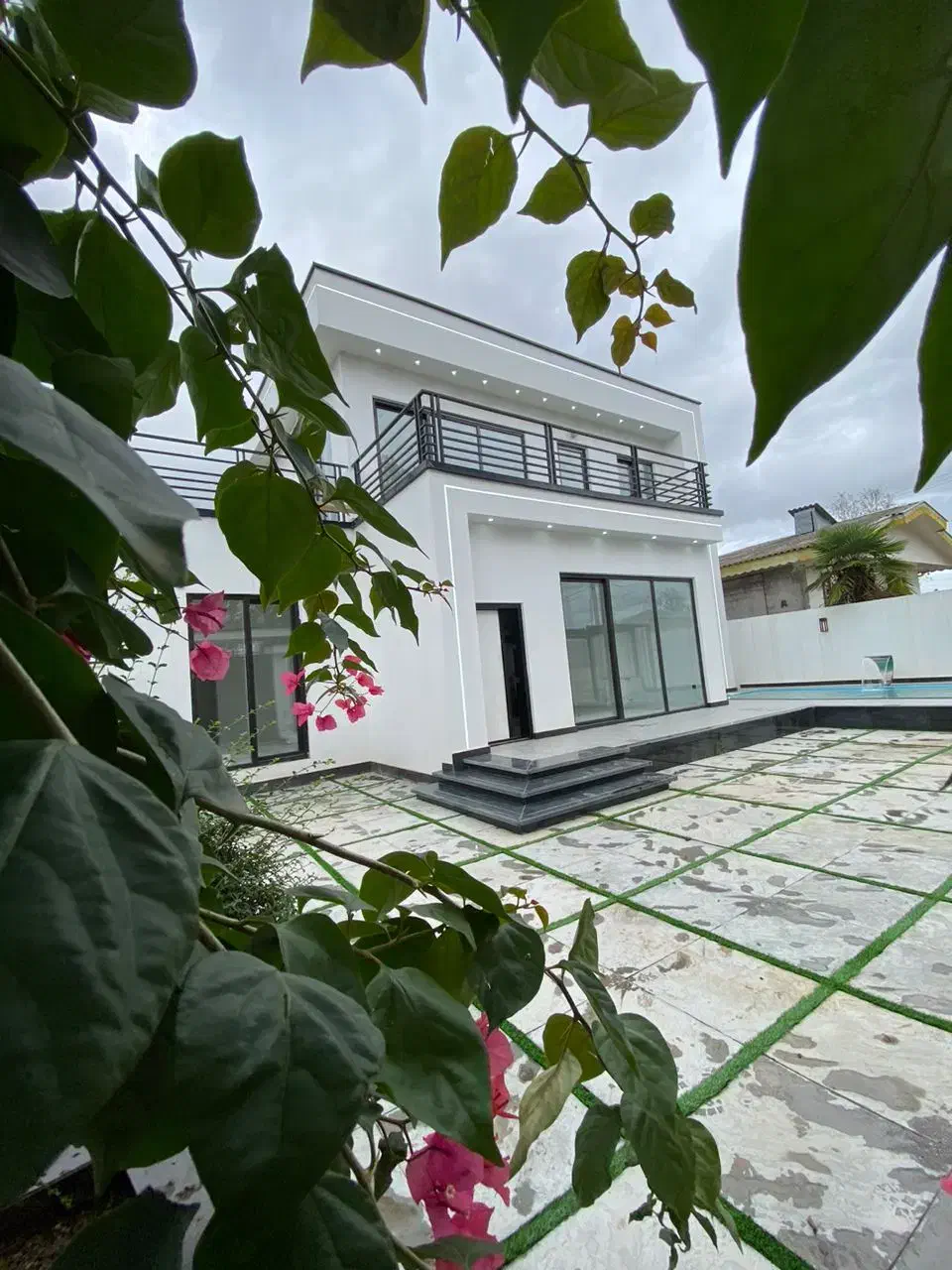 ویلا دوبلکس اروپایی/مهندسی ساخت|فروش خانه و ویلا|خمام, |دیوار