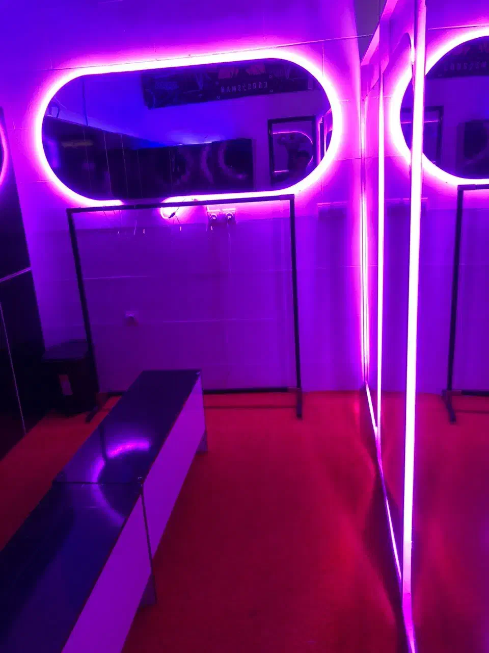 باشگاه بدنسازی جاروکش|تجهیزات ورزشی|یاسوج, |دیوار