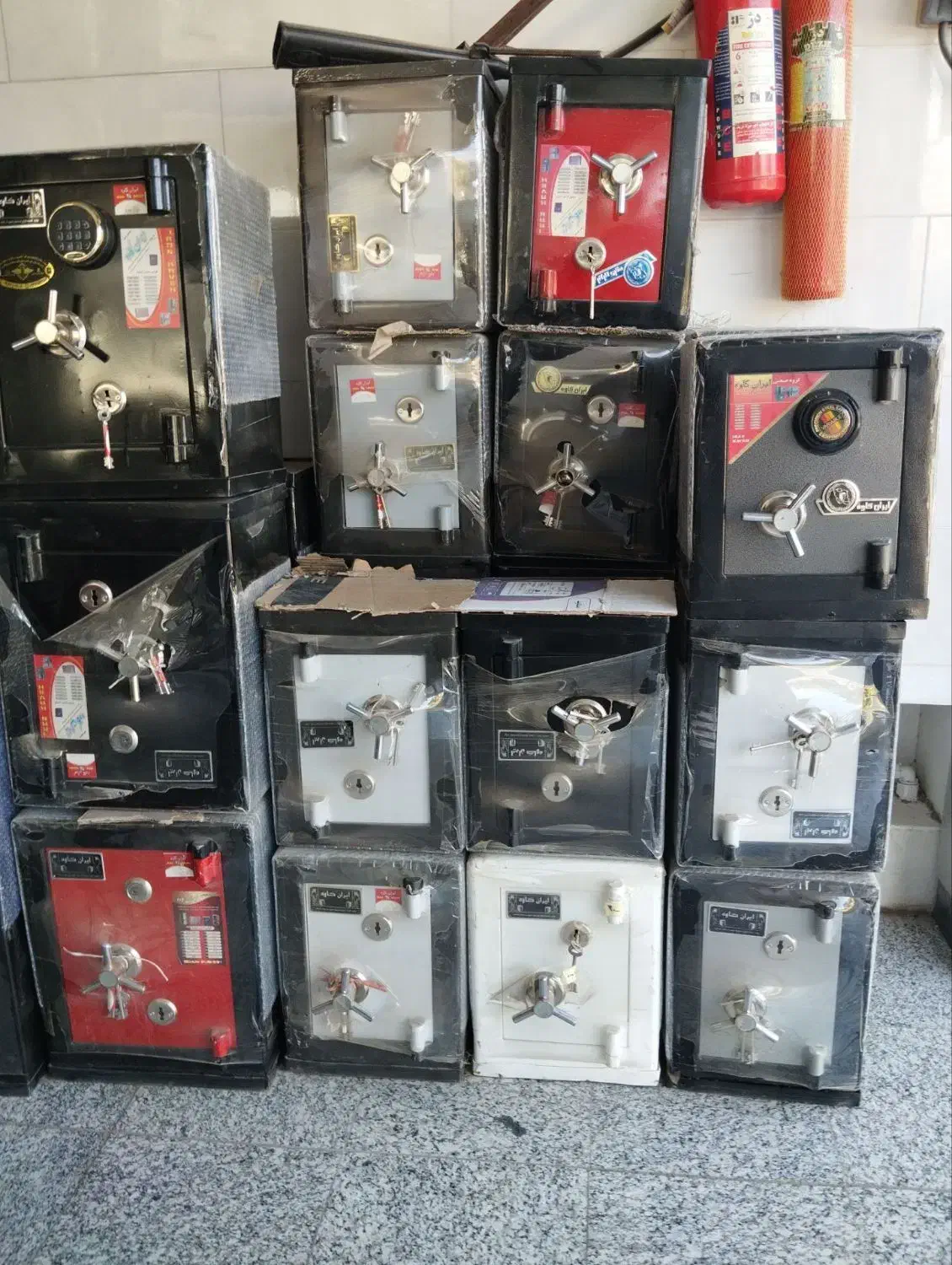 گاوصندوق ایران مدل ۱۰۰|ابزارآلات|مشهد, شهید بهشتی|دیوار