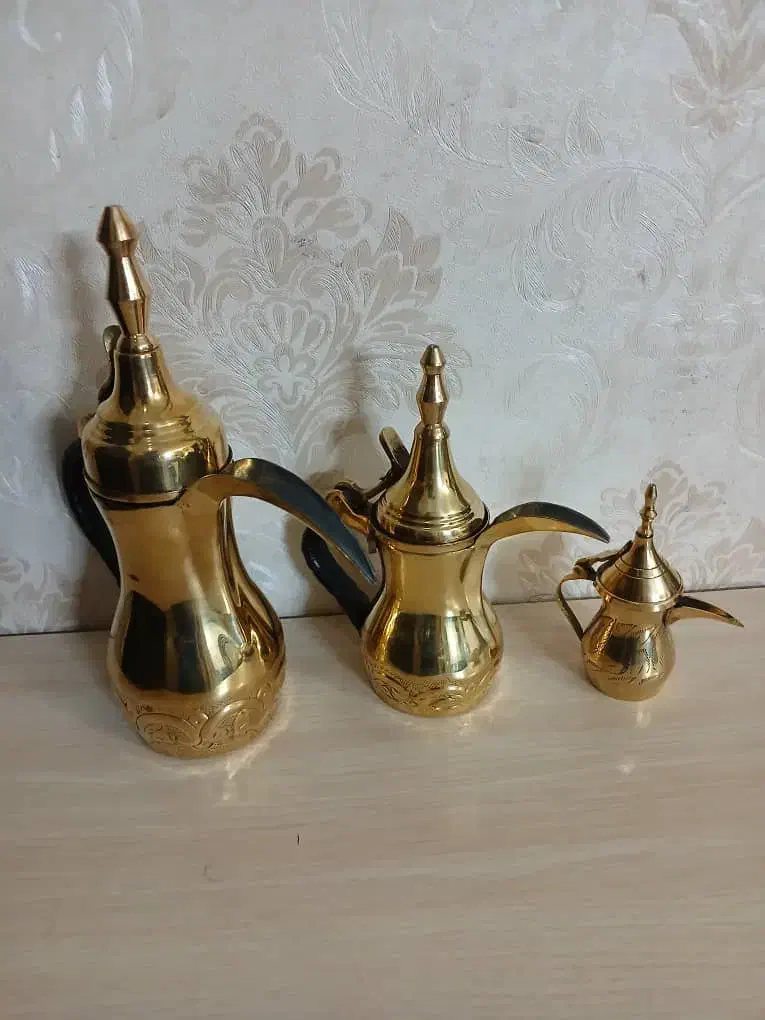 دله قهوه جوش برنجی برنزی برنزکلکسیون ظروف|صنایع دستی و سایر لوازم تزئینی|تهران, افسریه جنوبی|دیوار