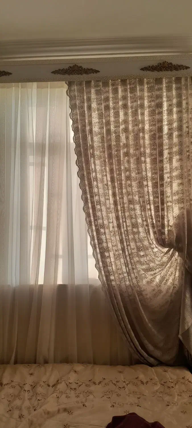 پرده|پرده، رانر، رومیزی|لالجین, |دیوار