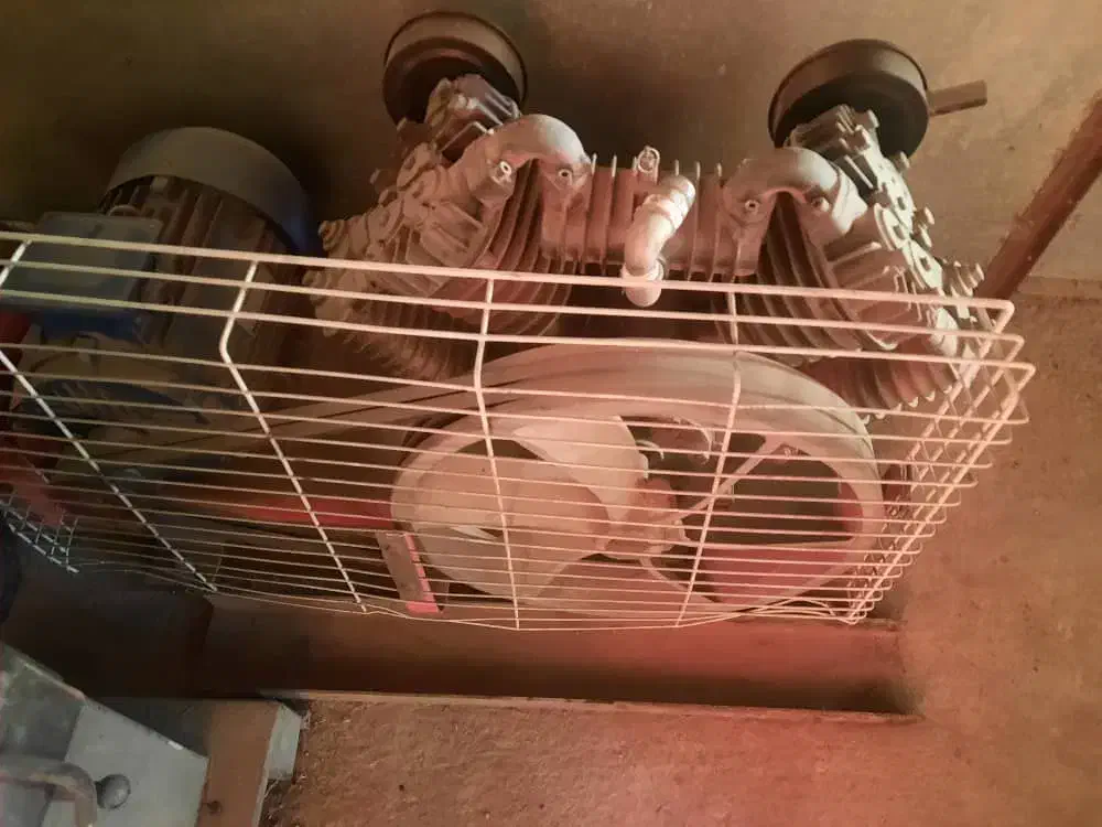 کمپرسور باد بزرگ و کوچیک|ابزارآلات|گرگان, |دیوار