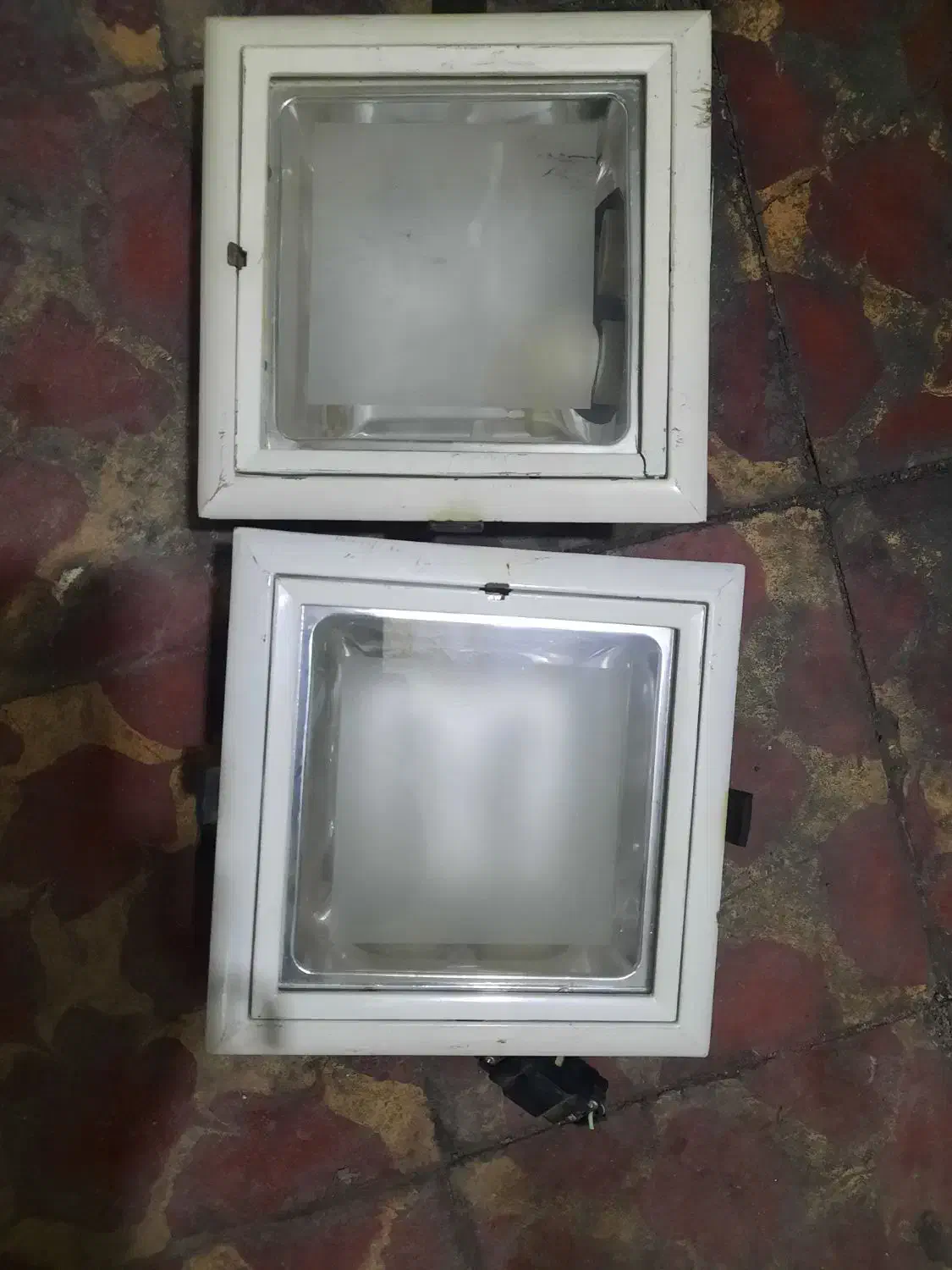 چراغ سقفی مخصوص سقف کاذب|لامپ و چراغ|تبریز, |دیوار