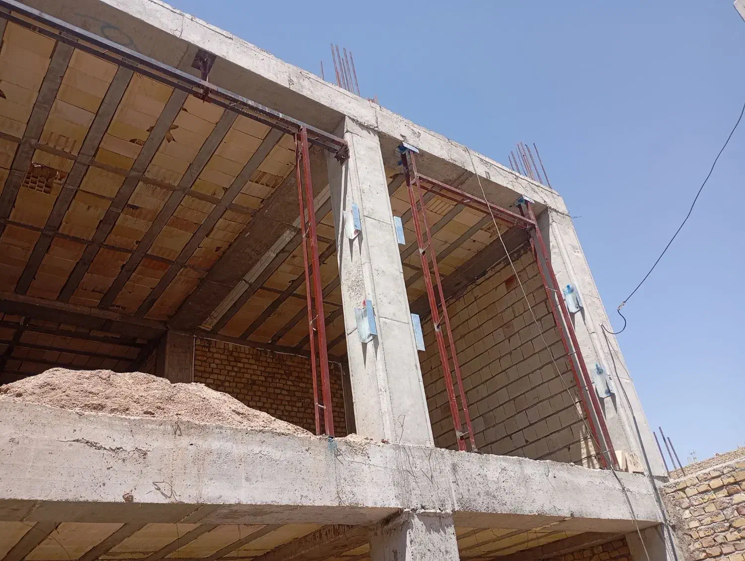 جوشکاری تخصصی والپست گیره ناودونی|خدمات پیشه و مهارت|یزد, |دیوار