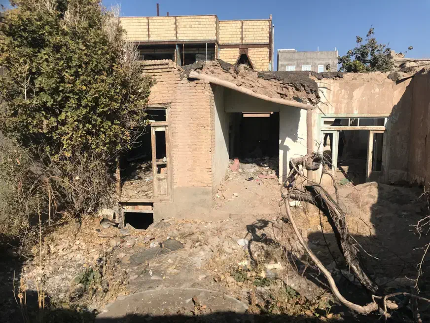 خانه کلنگی فروشی در مرکز شهر|فروش زمین و ملک کلنگی|تربت‌حیدریه, طالقانی|دیوار