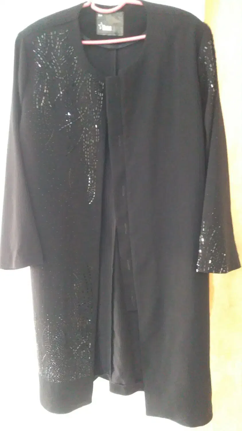 مانتو مجلسی|لباس|قم, قلعه کامکار|دیوار