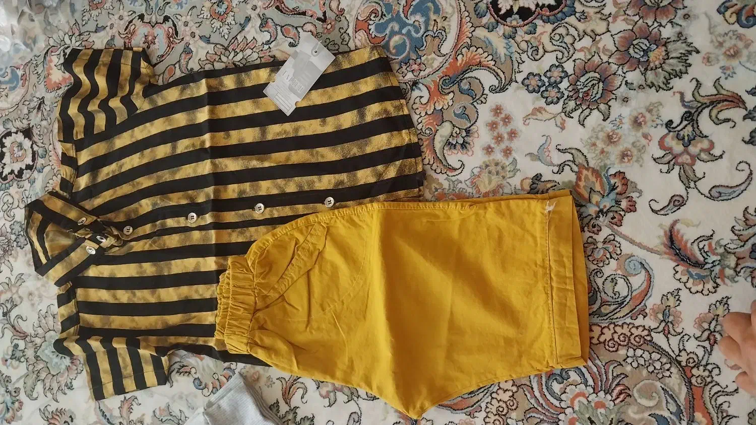 لباس|لباس|بیرجند, |دیوار