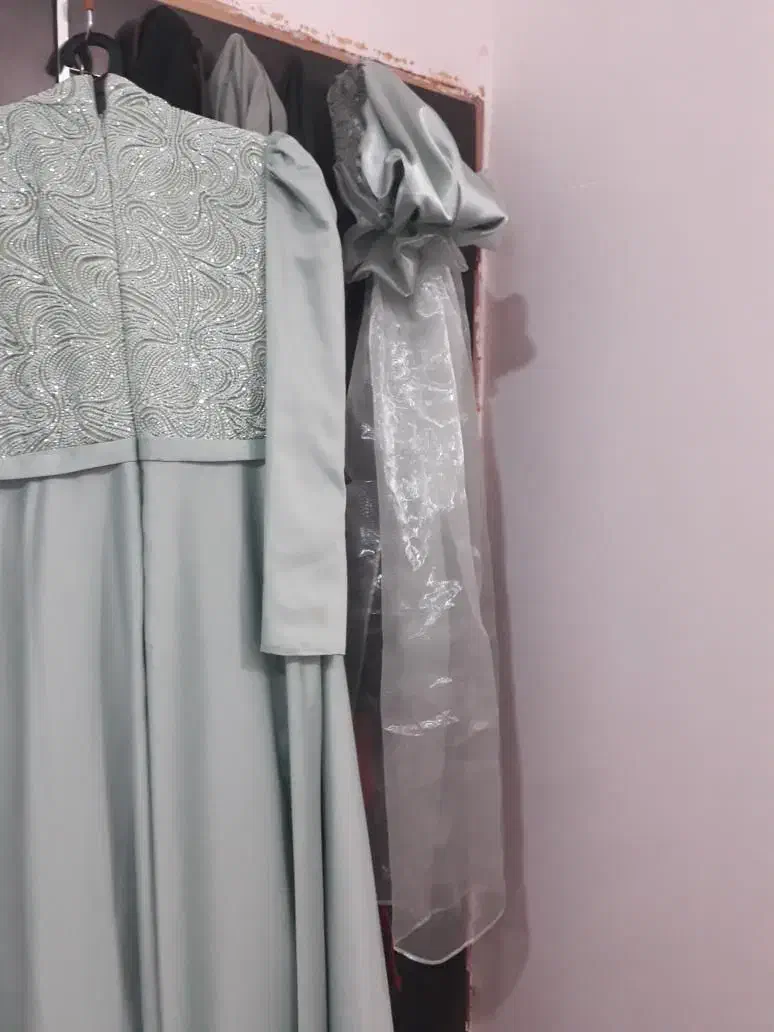 لباس مجلسی نو|لباس|شیروان (خراسان), |دیوار