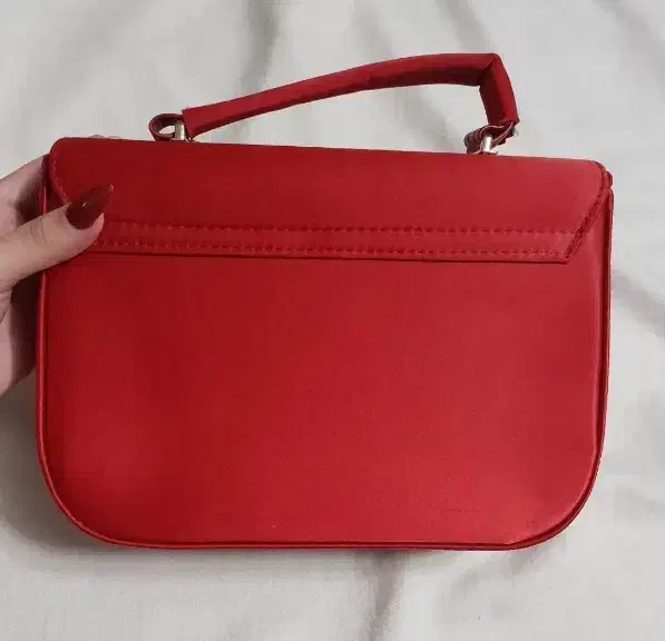 کیف|کیف، کفش، کمربند|مشهد, فرهنگ|دیوار